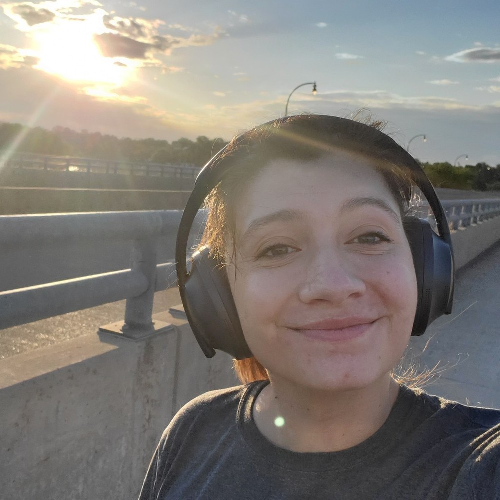 Meet your Posher, Alessandra